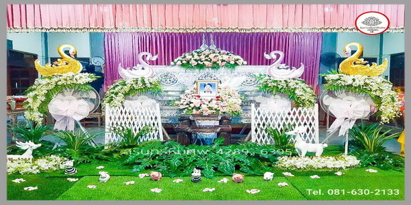 ดอกไม้งานศพและสวน ชุดสวนดอกไม้หน้าศพ สวนและดอกไม้สวยๆงานศพ สวนประดับหน้าหีบศพ สวนธรรมชาติหน้าศพ สวนน้ำตกในงานศพ แบบที่ 27